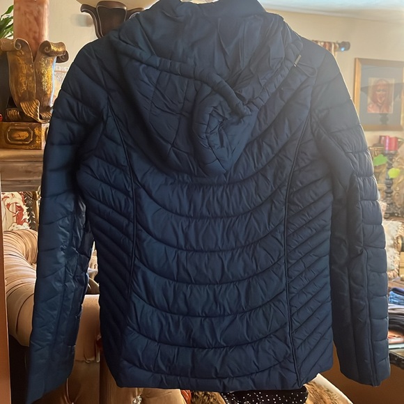 Michael Kors Blue lightweight puffer jacket XS 😊❤️ - Picture 6 of 9